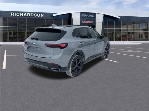 Used 2025 Buick Envision Sport Touring image 5