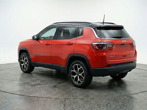 Used 2025 Jeep Compass Limited AWD/4WD image 6