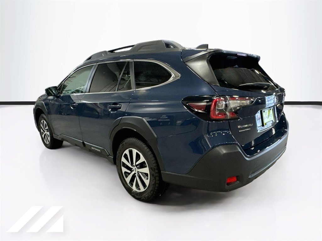Used 2024 Subaru Outback Premium AWD/4WD image 7