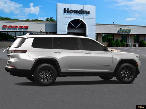New 2025 Jeep Grand Cherokee L Altitude image 15