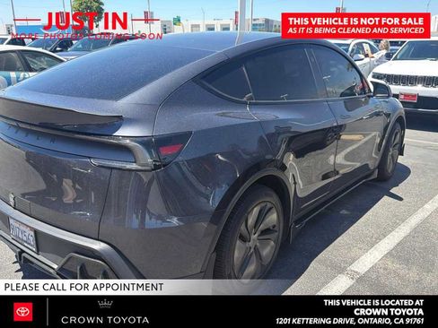 Used 2026 Tesla Model Y 2WD image 5