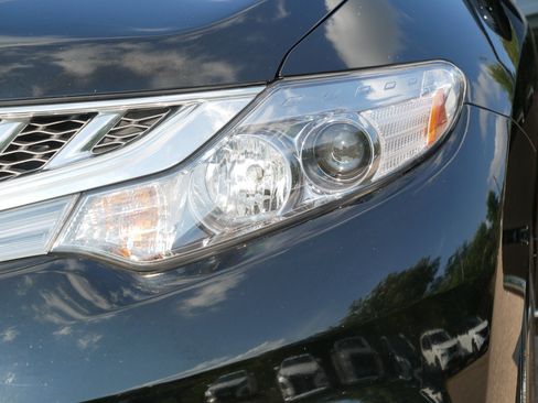 Used 2014 Nissan Murano SV AWD/4WD image 16