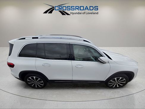 Used 2021 Mercedes-Benz GLB 250 4MATIC w/ Premium Package image 15