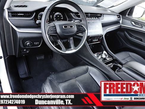 Used 2023 Jeep Grand Cherokee L Limited w/ Black Appearance Package AWD/4WD image 10