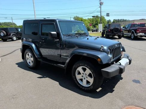 Used 2008 Jeep Wrangler Sahara w/ PWR Convenience Group AWD/4WD image 3