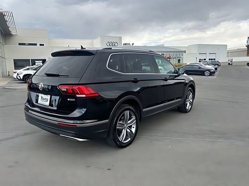 Used 2020 Volkswagen Tiguan SEL AWD/4WD image 3