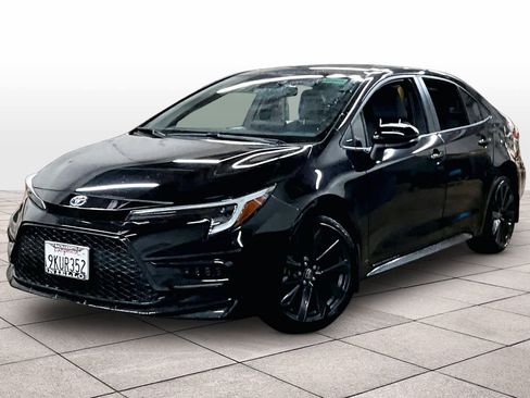 Used 2024 Toyota Corolla SE image 1