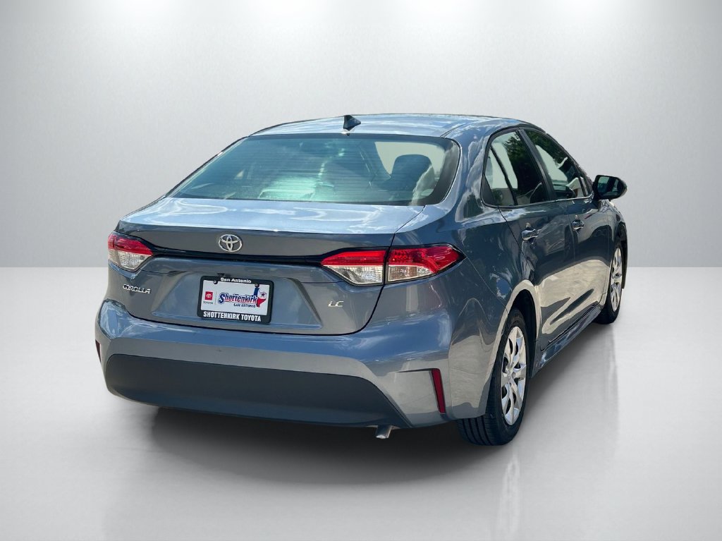 Certified 2025 Toyota Corolla LE FWD image 5