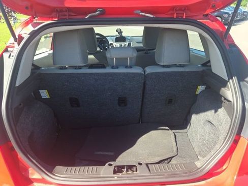 Used 2012 Ford Fiesta SE FWD image 12