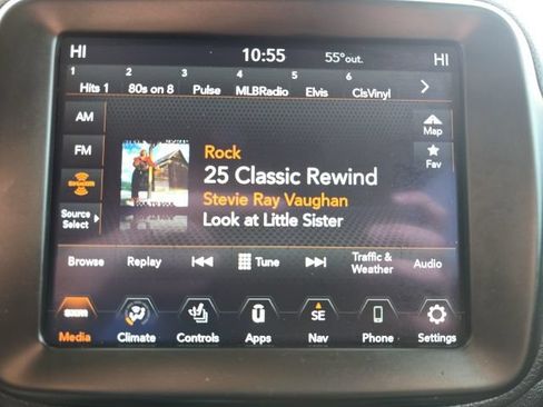 Certified 2022 Jeep Renegade Trailhawk AWD/4WD image 19