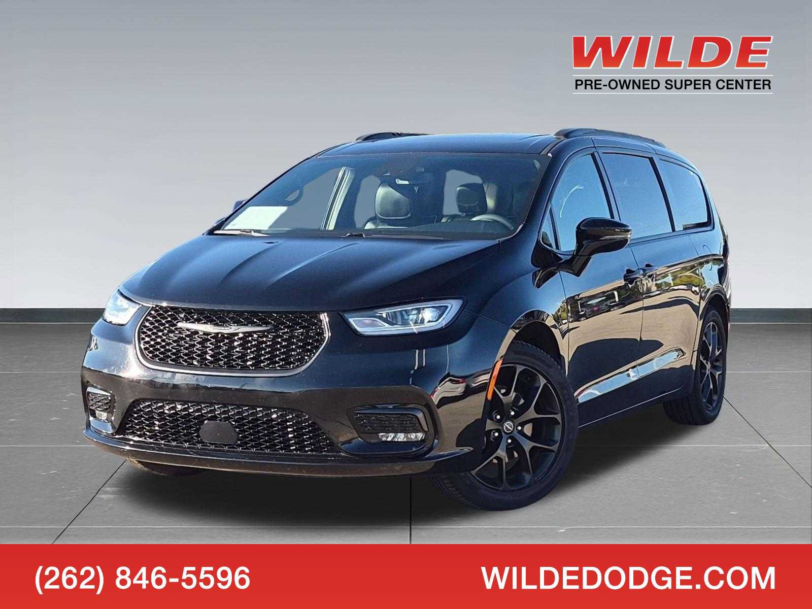 Used 2025 Chrysler Pacifica Limited FWD image 1