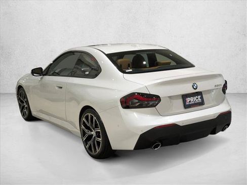 Used 2024 BMW 230i Coupe w/ Convenience Package RWD image 8
