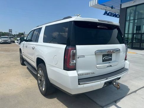 Used 2016 GMC Yukon XL Denali w/ Open Road Package RWD image 5