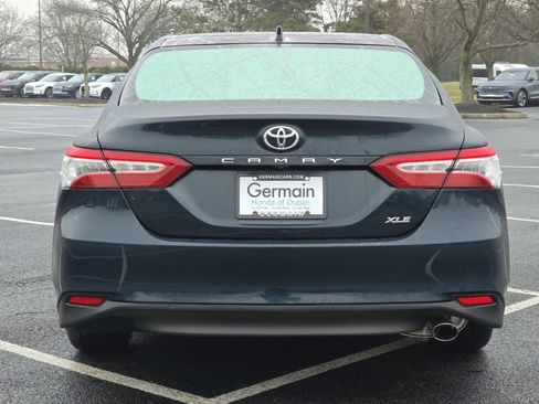 Used 2020 Toyota Camry XLE image 17