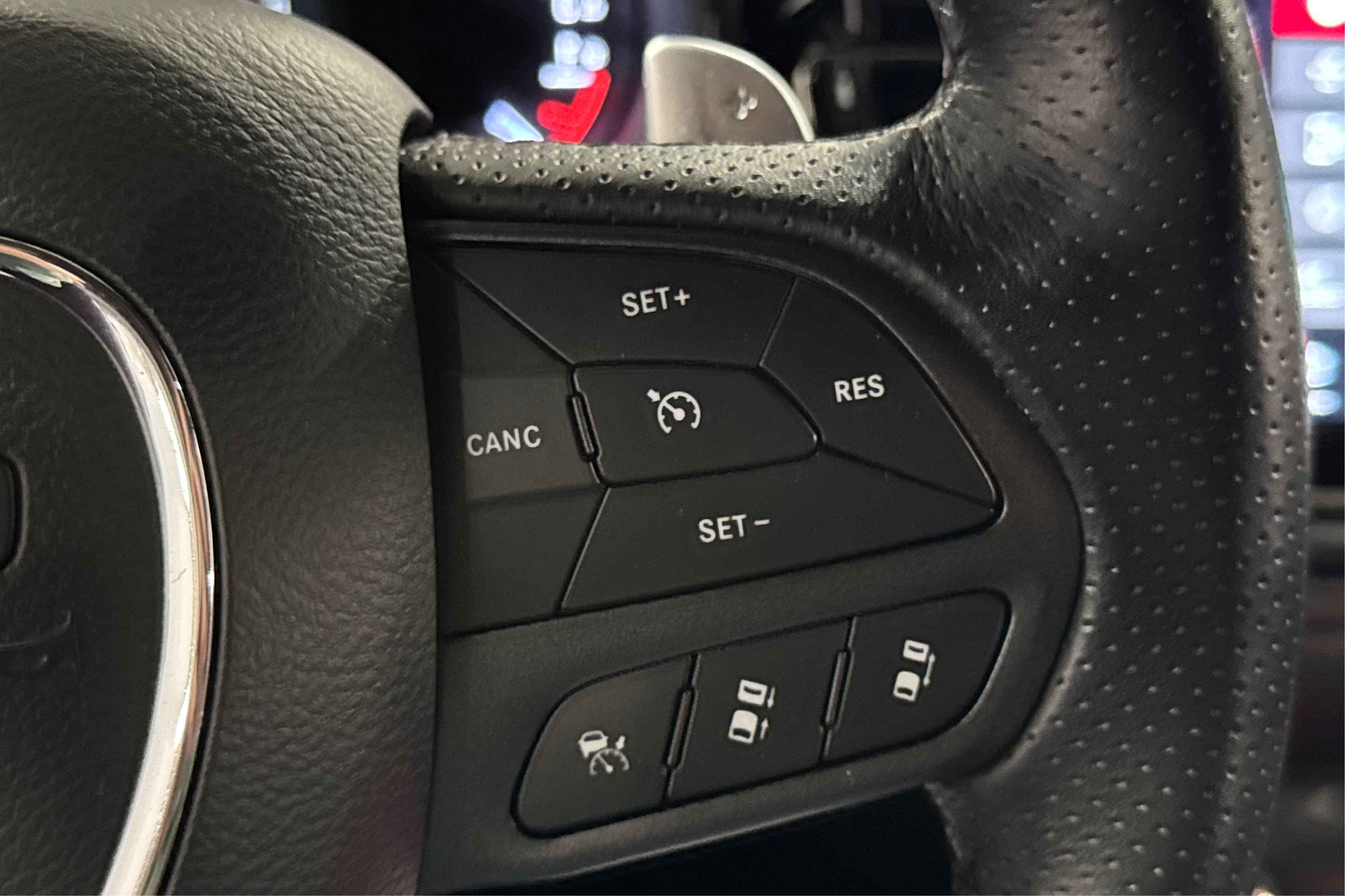 Used 2025 Dodge Durango R/T AWD/4WD image 25