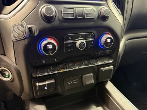 Used 2019 Chevrolet Silverado 1500 RST AWD/4WD image 19