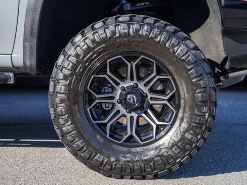 Used 2024 Chevrolet Silverado 1500 ZR2 w/ Technology Package image 23