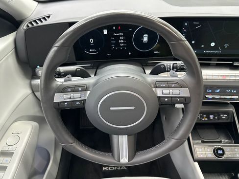Used 2024 Hyundai Kona Limited FWD image 26