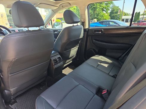 Used 2015 Subaru Outback 2.5i Limited AWD/4WD image 21