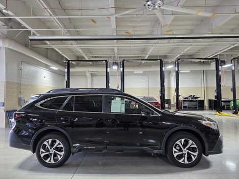 Used 2020 Subaru Outback Limited XT image 8