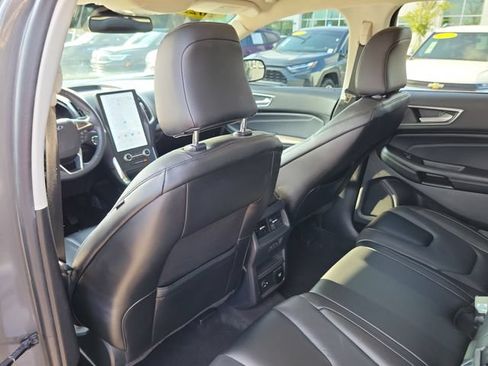 Used 2022 Ford Edge Titanium w/ Equipment Group 301A AWD/4WD image 11