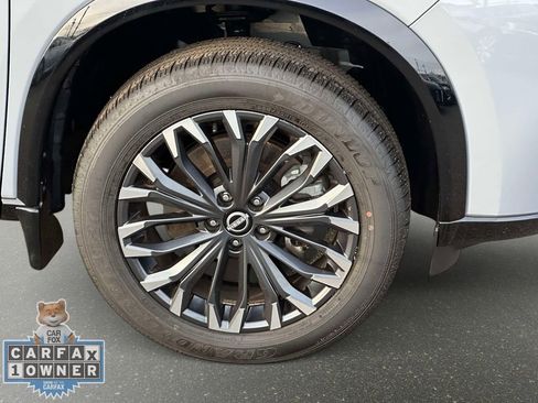 Used 2025 Nissan Rogue Platinum w/ Tech Package AWD/4WD image 12