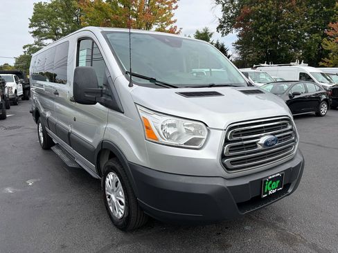 Used 2016 Ford Transit 350 XLT RWD image 5
