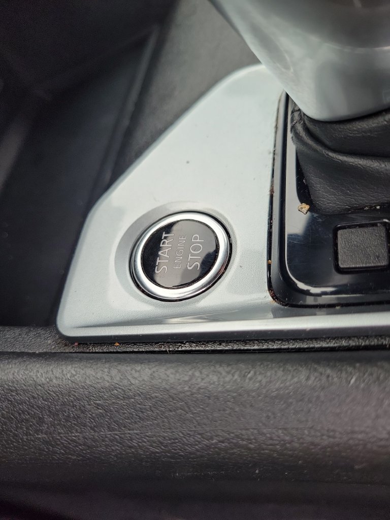 Used 2025 Nissan Altima 2.5 SV FWD image 37