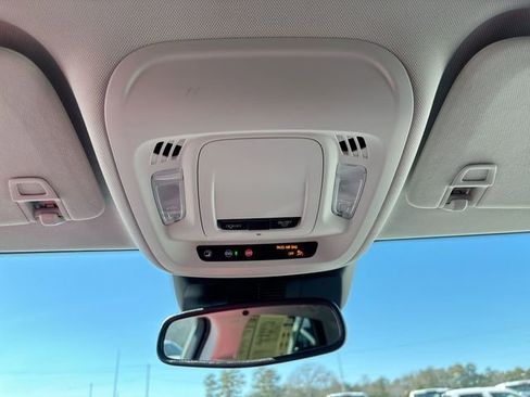 Used 2024 Buick Envision Sport Touring image 31