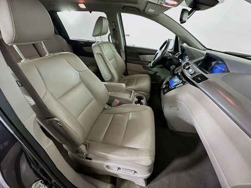 Used 2017 Honda Odyssey EX-L image 31