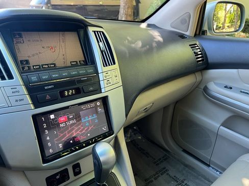 Used 2006 Lexus RX 400h AWD image 31