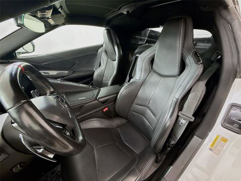 Used 2023 Chevrolet Corvette Stingray Coupe image 4
