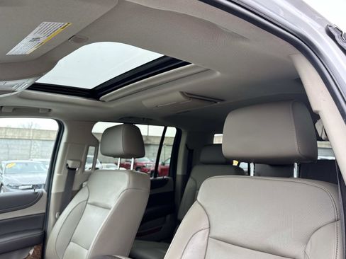 Used 2018 Chevrolet Suburban Premier image 22