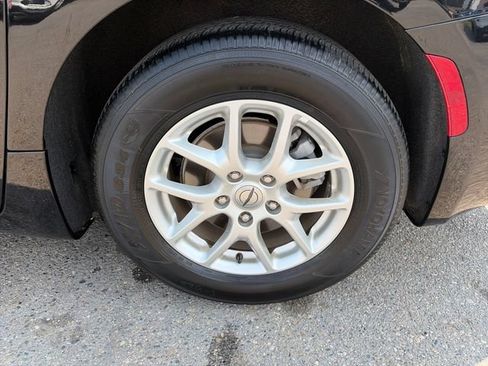 Used 2025 Chrysler Pacifica Select FWD image 15