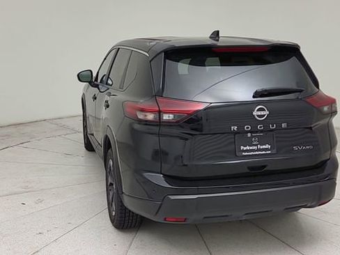 Used 2024 Nissan Rogue SV AWD/4WD image 4