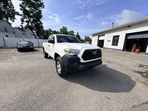 Used 2019 Toyota Tacoma SR RWD image 36