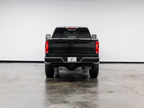 Used 2024 Chevrolet Silverado 2500 High Country w/ Midnight Edition AWD/4WD image 18