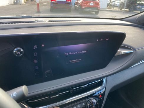 Used 2025 Buick Envista Sport Touring image 18