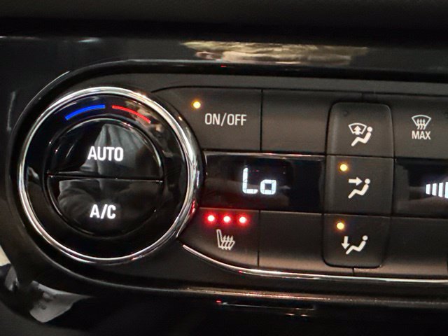 Used 2025 Chevrolet TrailBlazer LT w/ Convenience Package FWD image 26