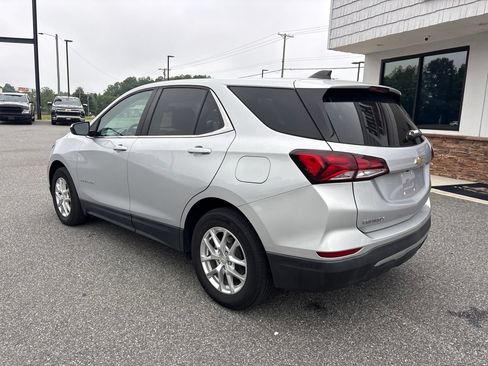 Used 2022 Chevrolet Equinox LT FWD image 6