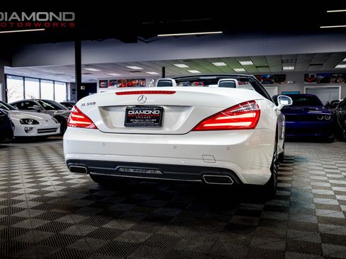 Used 2015 Mercedes-Benz SL 550 image 22