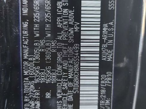 Used 2022 Toyota Highlander XLE image 28