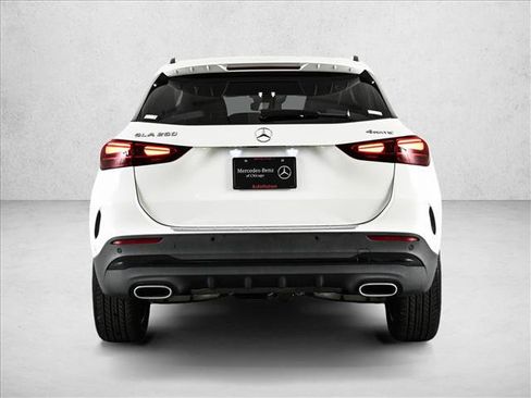 Used 2024 Mercedes-Benz GLA 250 4MATIC image 7