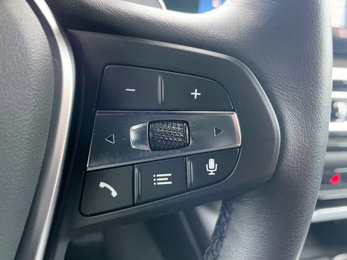 Used 2023 BMW 330i xDrive 330i xDrive w/ Driving Assistance Package image 22