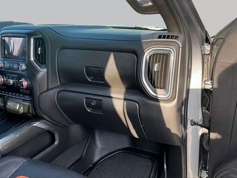Used 2021 GMC Sierra 1500 AT4 w/ AT4 Premium Package AWD/4WD image 19
