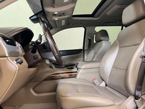 Used 2020 GMC Yukon SLT w/ Open Road Package image 14