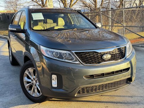 Used 2014 Kia Sorento EX w/ EX V6 Touring Package image 3