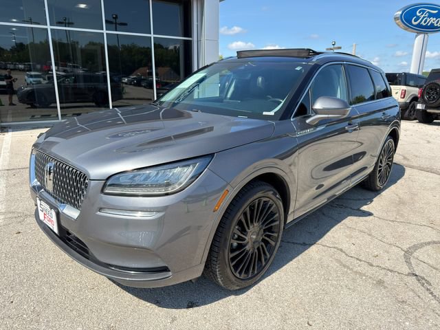 Used 2022 Lincoln Corsair Reserve FWD image 3