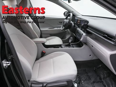 Used 2024 Hyundai Kona SEL image 24