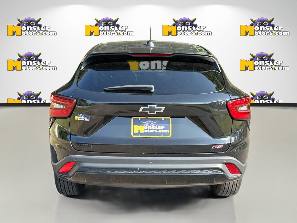 Used 2024 Chevrolet Trax RS w/ Driver Confidence Package FWD image 6